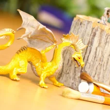 Safari Ltd. Figurka - Zlatý drak