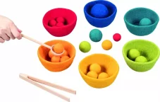 Třídění - Vlněné míčky