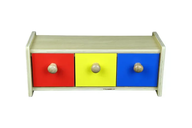 Barevná krabička se zásuvkami