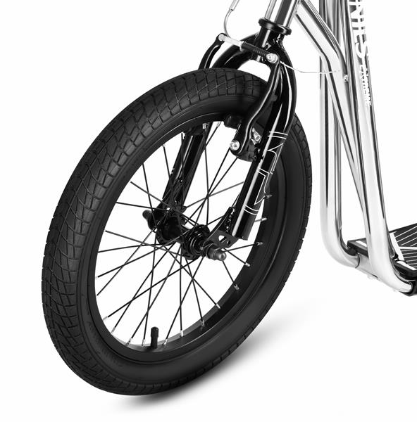 Koloběžka NILS Extreme WH10121 s pumpovanými koly 16/12"