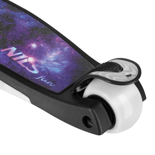 Dětská tříkolová koloběžka NILS Fun HLB1310 s LED černá