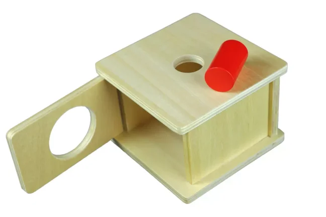 Box na vkládání úzkého válečku