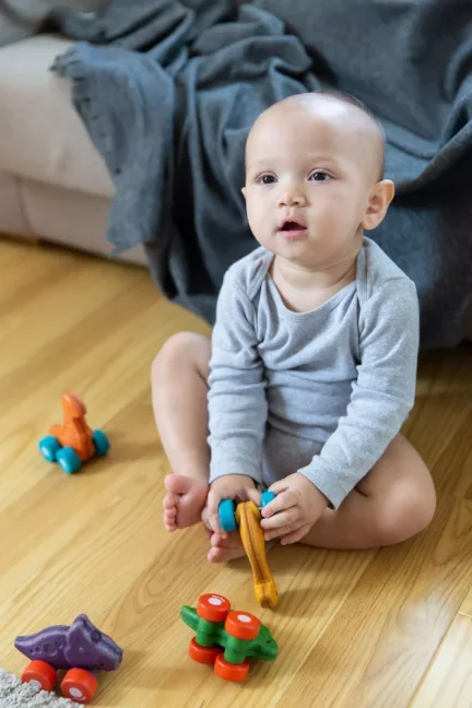 PlanToys Dino auto - TRIO