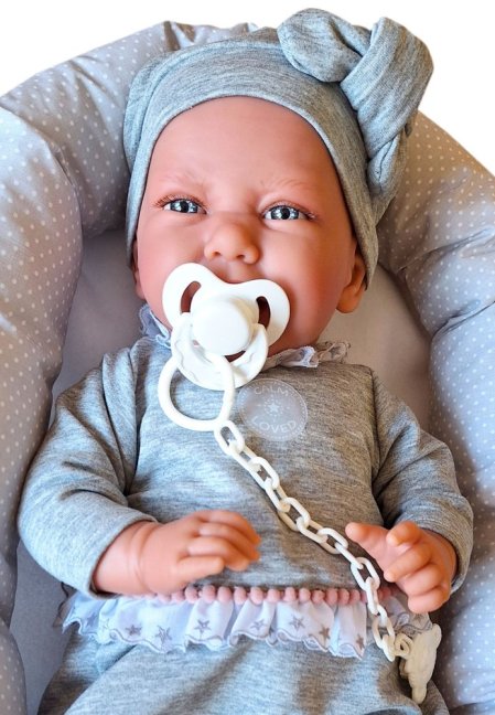 Antonio Juan 33228 CARLA - realistická panenka miminko s měkkým látkovým tělem - 42 cm