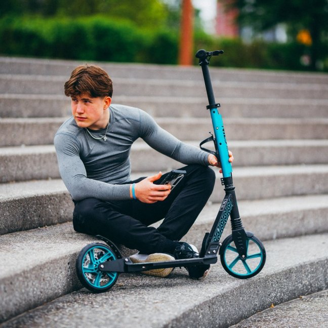 Koloběžka NILS Extreme HM124T s kotoučovou brzdou tyrkysová