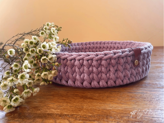 Háčkovaný košík - KULATÝ 26 x 6,5 cm